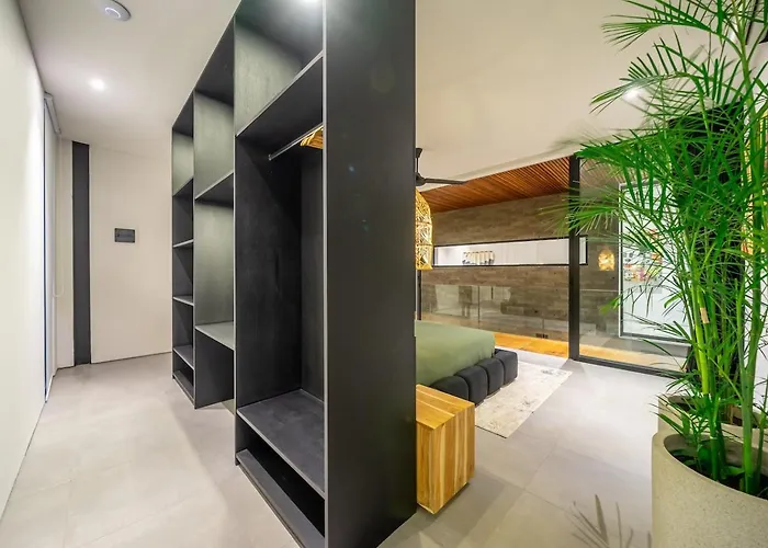The Continental Modern Luxury 4 Bedroom In Villa *