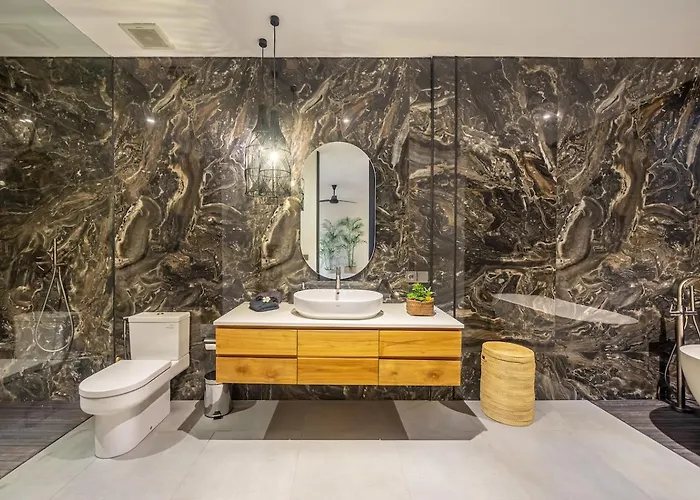 Villa The Continental Modern Luxury 4 Bedroom In