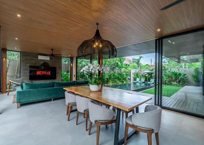 The Continental Modern Luxury 4 Bedroom In *