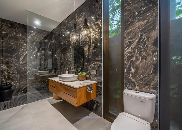Villa The Continental Modern Luxury 4 Bedroom In *