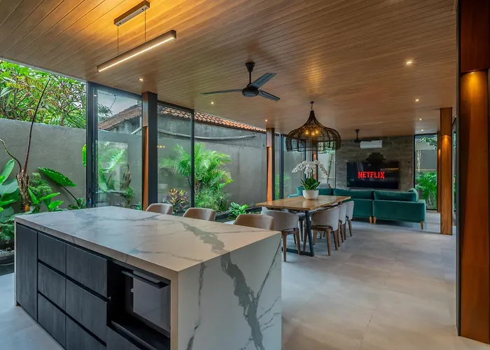 The Continental Modern Luxury 4 Bedroom In Villa *