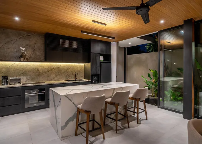 The Continental Modern Luxury 4 Bedroom In *
