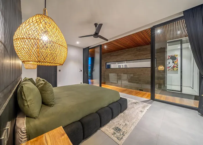 Villa The Continental Modern Luxury 4 Bedroom In *