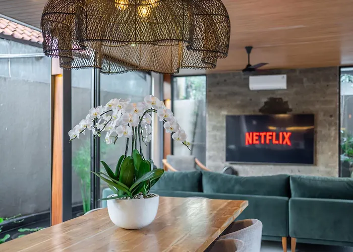 The Continental Modern Luxury 4 Bedroom In * Seminyak